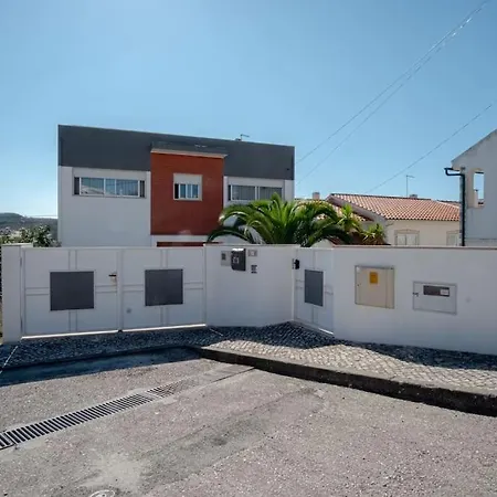 Rodrigues Family House 8 Vila