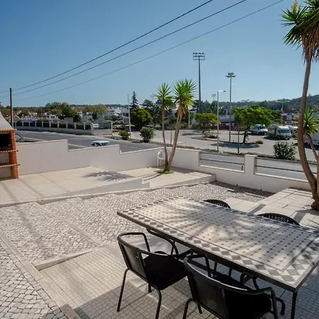 Vila Rodrigues Family House 8 *