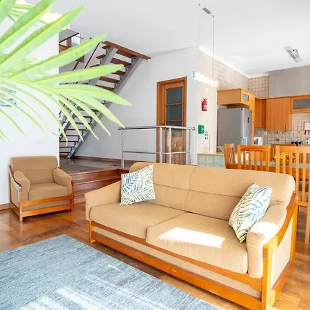 Rodrigues Family House 8 Vila